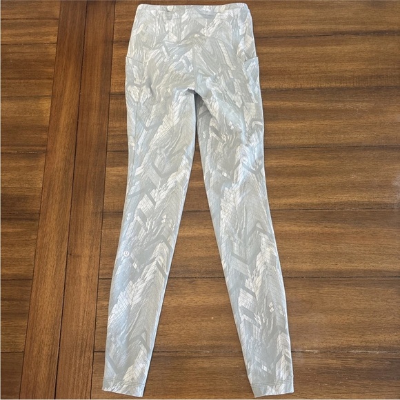 Lululemon Swift Speed High-Rise Tight 28" Womens 4 Reverberate Chevron Jacquard - Picture 6 of 8